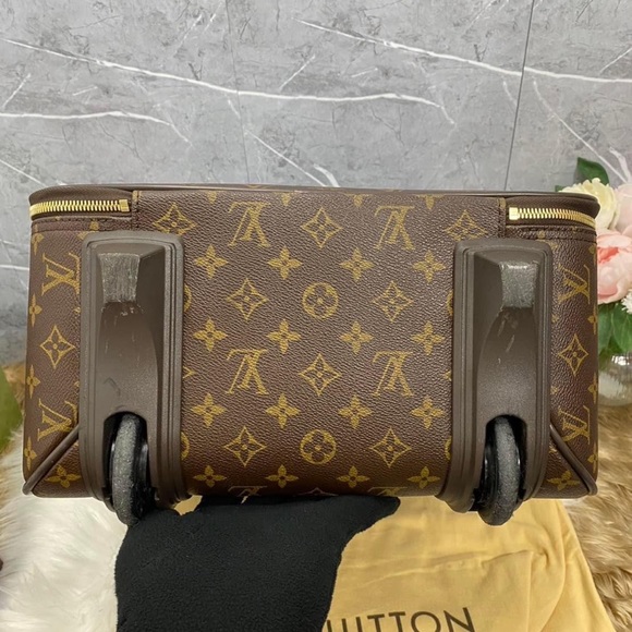 A 255 - 💯 % authentic Louis Vuitton luggage 45 - Picture 5 of 8